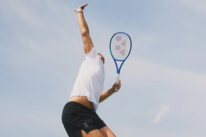 Ben Shelton tennis racket Yonex EZONE 98 on a tennis court